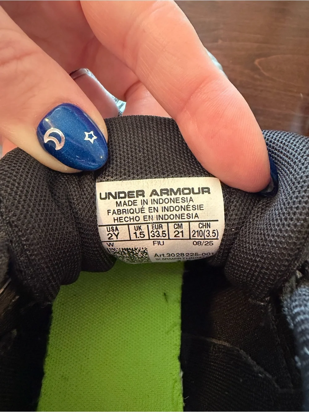 Under Armour Kids' Black and Gray Cleats Size 2